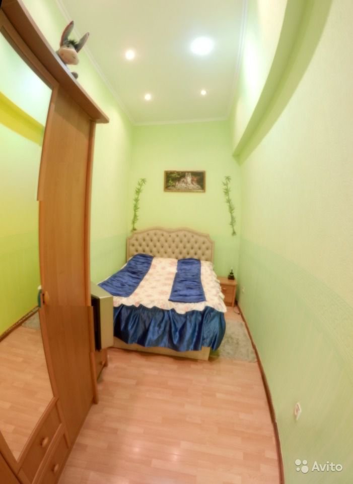Продается 2 к. квартира в Ялте, ул.Таврическая.  Общая площадь 40 м.кв. Комнаты 13 и 12кв.м., кухня 5,8кв.м., санузел... - 1