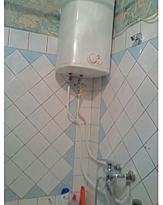 Продам 2 комнатную квартиру ,Острякова 112 . комнаты раздельные ,большая лоджия ,балкон ,раздельный сан .узел