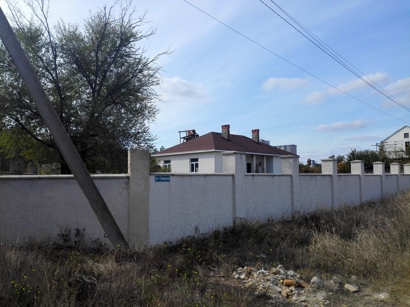 Продается дом в кооперативе «Сосновый бор», Евпатория, Крым, новострой, 140 кв.м. В доме 5 комнат, кухня, 2 су, на...