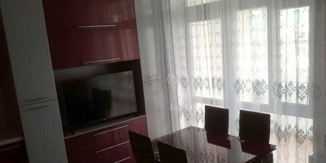 Сдается двухкомнатная квартира в новом доме " Буюк-Ас", новый ремонт, красивая стильная квартира,...