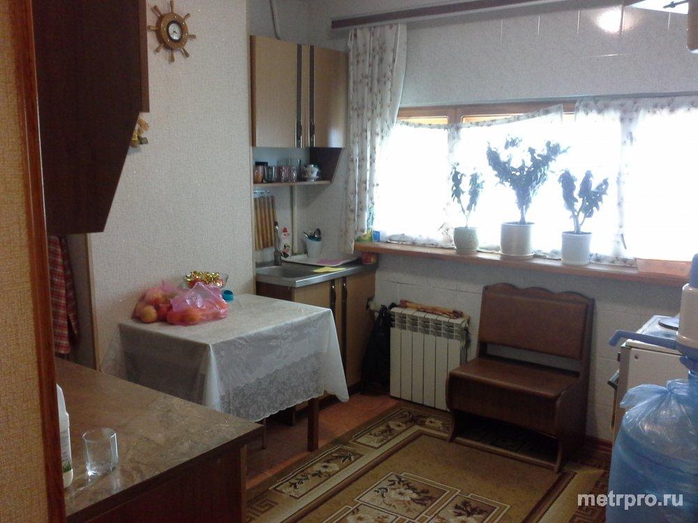 Продается 1комнатная квартира на Меньшикова 84, 1й этаж 9-этажного дома, общая площадь – 45 кв.м, жилая – 20 кв. м,... - 2