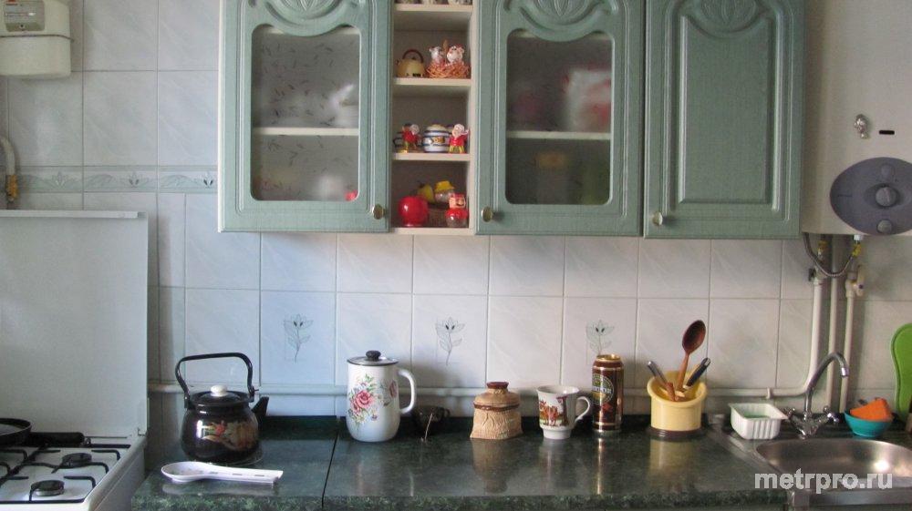 Продается 3х ком. квартира в Б. Казачья . Квартира на 3/5. Все комнаты раздельные(18/12/9 ) кухня большая 12 кв.м.... - 3
