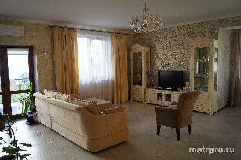Продажа великолепного дома в классическом стиле в Евпатории.  Дом расположен в Евпатории, в обособленном коттеджном... - 17