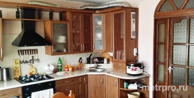 г Феодосия, улица Крымская, 3 ком квартира, 68 кв метров Продаетсятрехкомнатная квартира 10-15 минут ходьбы от моря,в... - 3