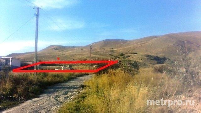 пгт Коктебель, ул Солнечная, участок 8 сот, ИЖС В пгт. Коктебель выставлен на продажу земельный участок размером 8...