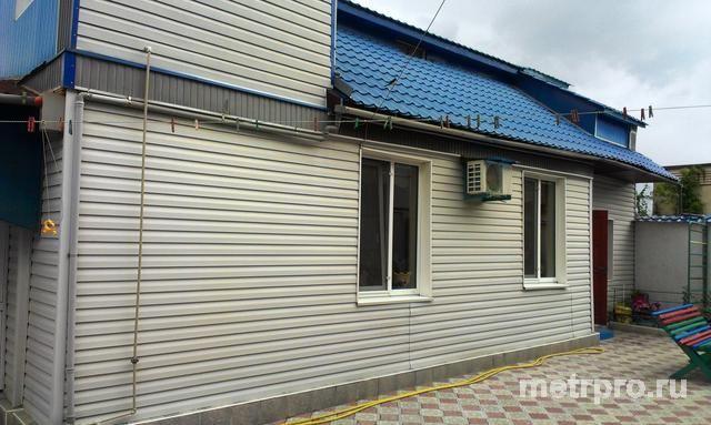 пгт Приморский, ул Дружбы, дом 110 кв. м, участок 6 соток.Так же есть 13 номеров для размещения отдыхайщих,площадью...