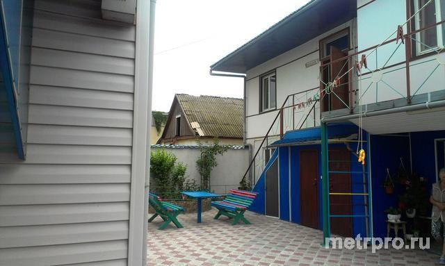 пгт Приморский, ул Дружбы, дом 110 кв. м, участок 6 соток.Так же есть 13 номеров для размещения отдыхайщих,площадью... - 5