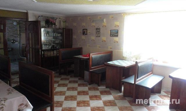 пгт Приморский, ул Дружбы, дом 110 кв. м, участок 6 соток.Так же есть 13 номеров для размещения отдыхайщих,площадью... - 6