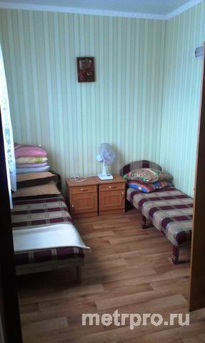 пгт Приморский, ул Дружбы, дом 110 кв. м, участок 6 соток.Так же есть 13 номеров для размещения отдыхайщих,площадью... - 9
