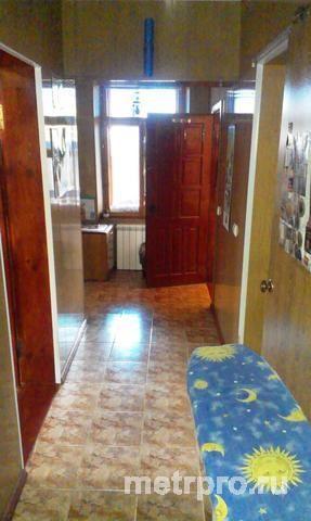 пгт Приморский, ул Дружбы, дом 110 кв. м, участок 6 соток.Так же есть 13 номеров для размещения отдыхайщих,площадью... - 31