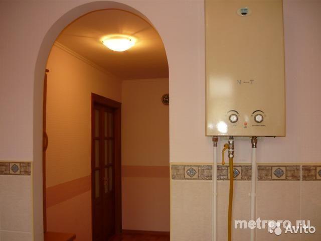 пгт Приморский, ул Гагарина, р-н Башня, 1 ком кв, 36 кв. м 1-к квартира 36 м на 4 этаже 5-этажного кирпичного дома... - 3