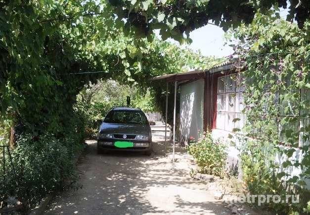 с Новопокровка, Кировский район, ул Комарова. Продажа, дом 1-этаж., участок 16 соток.Расположен между двух морей:... - 4