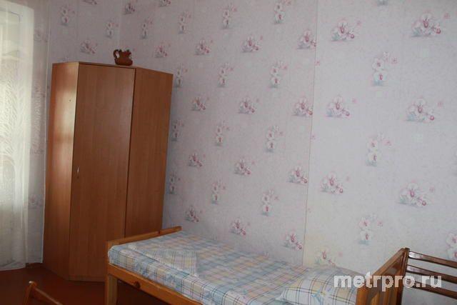 пгт Орджоникидзе, ул Бондаренко. Продажа, 2 ком .51 кв.м. Квартира находится на 2 этаже 2 этажного дома.Потолки 3,10,... - 5