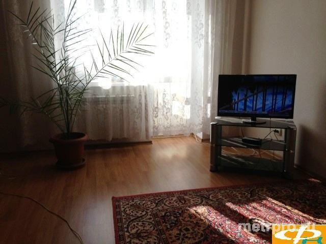 Феодосия, ул Крымская, 3-х ком. квартира, 72 кв. м.Квартира расположена в новом доме 2012 года постройки на 5 этаже 6...