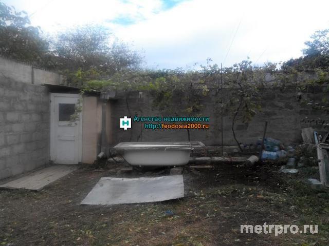 г Феодосия, ул Панова. Продажа двухэтажной дачи. На первом этаже комната и кухня, на втором этаже 3 небольшие... - 13