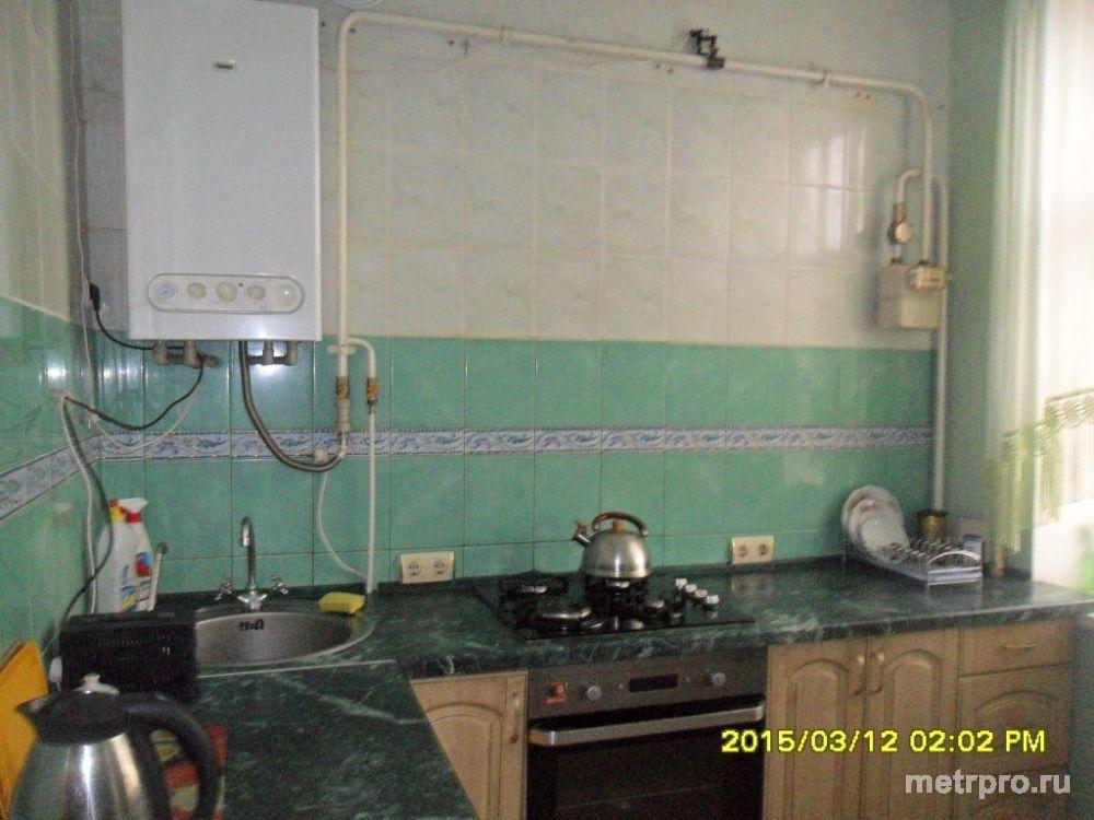 Продам квартиру самый центр города!  •	рядом почта, школа, автостанция, магазины  •	в 100 метрах от дома море, парк.... - 2