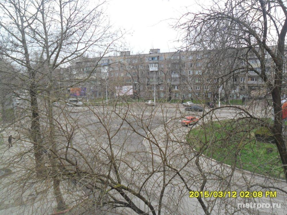 Продам квартиру самый центр города!  •	рядом почта, школа, автостанция, магазины  •	в 100 метрах от дома море, парк.... - 17