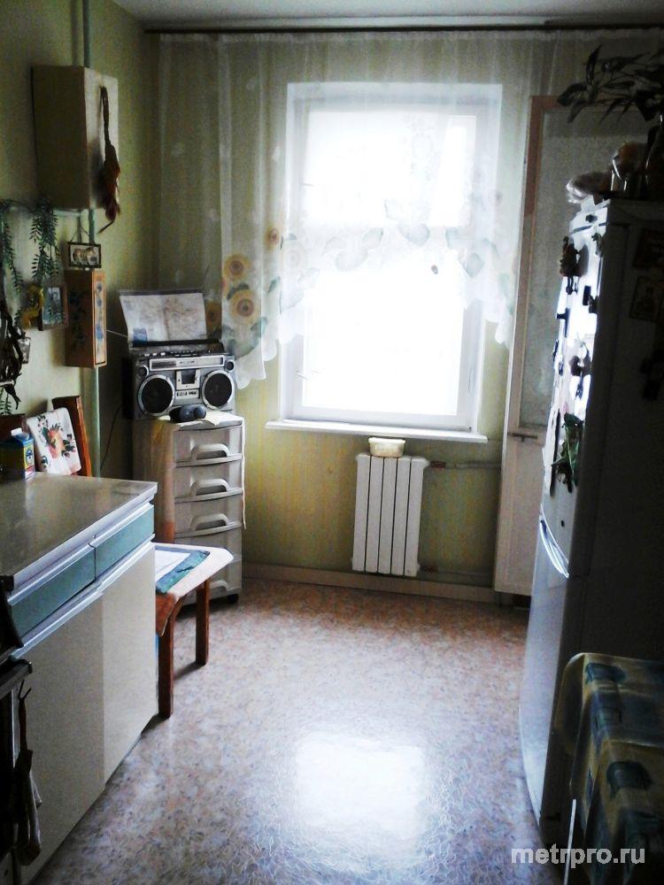 Продам в Севастополе двухкомнатную квартиру на 8 этаже 10 этажного дома на Кесаева.  Общая площадь квартиры 58 кв.м.,... - 1