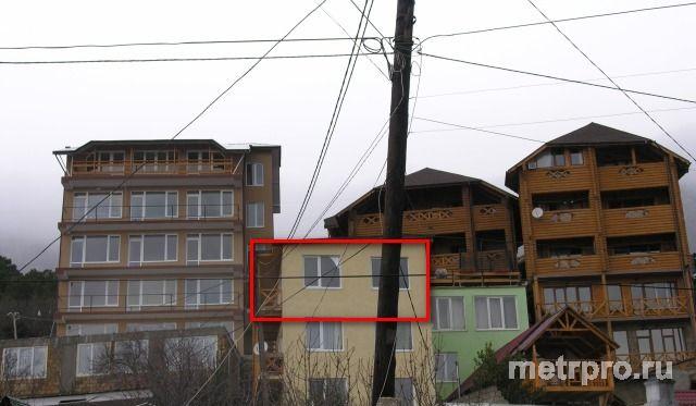 Продается двух комнатная квартира на третьем этаже 3-х этажного жилого дома. Квартира расположена в тихом живописном... - 1