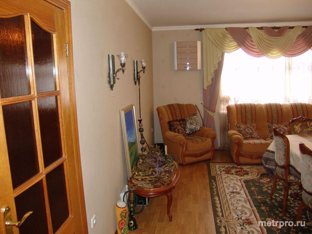 Продажа 4 комнатной квартиры в г. Ялта по ул. Дзержинского. Квартира расположена на среднем этаже 9-ти этажного... - 4