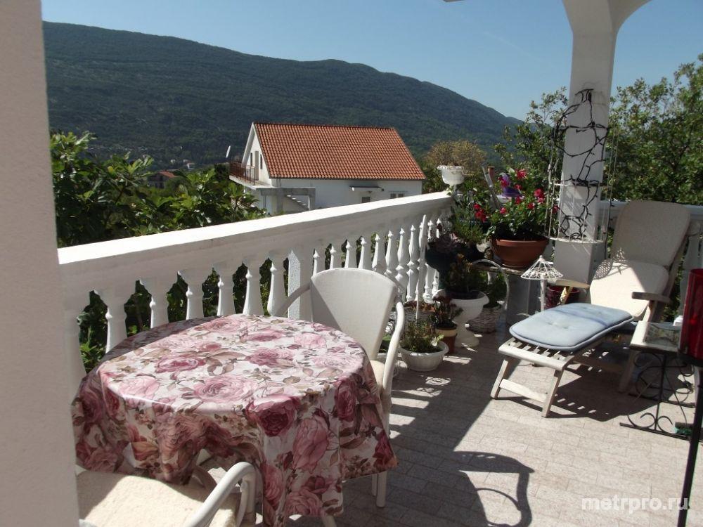 Собственник продаёт или меняет на Ялту просторный, 5ти-комнатный дом с садом на участке 570 кв м. на черногорском... - 5