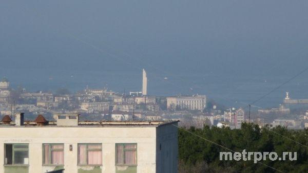 Общая площадь 47,0 кв.м. с двумя лоджиями, одна из которых застеклённая.      Жилая — 17, кухня — 12, санузел — 4.... - 8