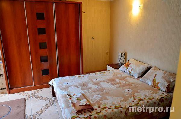 Продам свой 2-х этажный домик в Ялте по ул. Спендиарова (Кривошта, автовокзал).    Тихий, зеленый, спальный район.... - 4