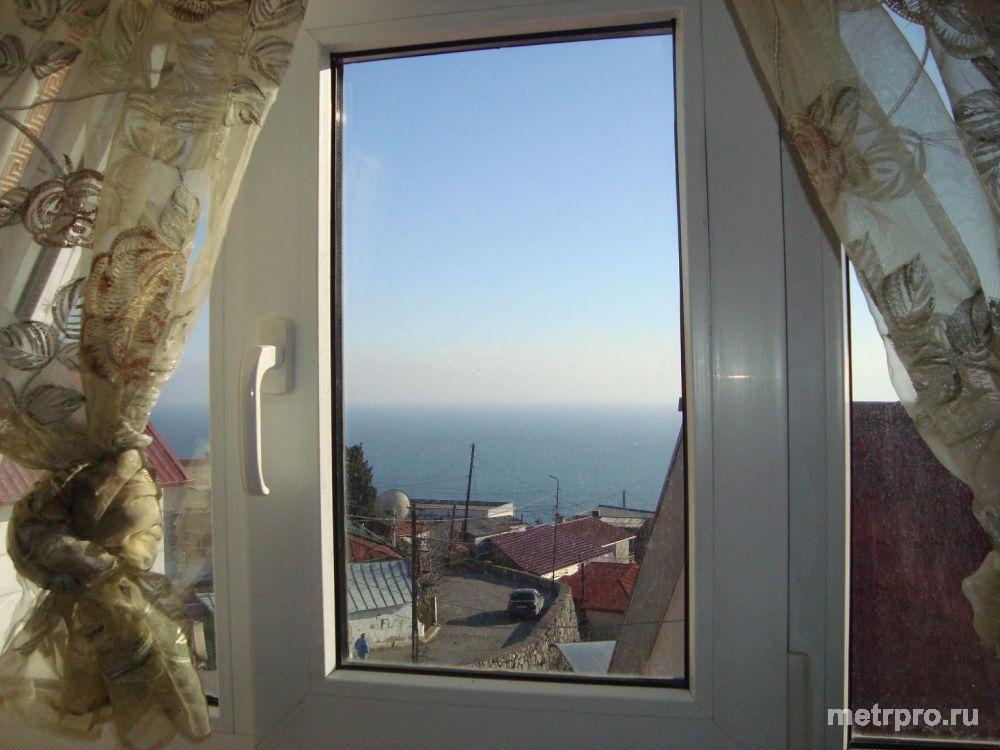Алупка. Современный дом посуточно для 2-10гостей. Красивый двор, беседка, мангал. Вид на море!  Уютный коттедж класса... - 16