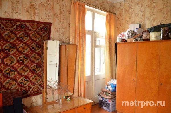 Трехкомнатная квартира в доме Сталинской постройки в центре Севастополя на ул. Советская(центральный холм). Квартира... - 6