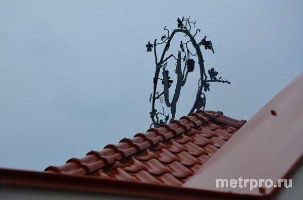 Дом расположен в очень удобном месте бухты Казачья.    20 соток обнесены забором с двумя воротами. На участке кроме... - 5