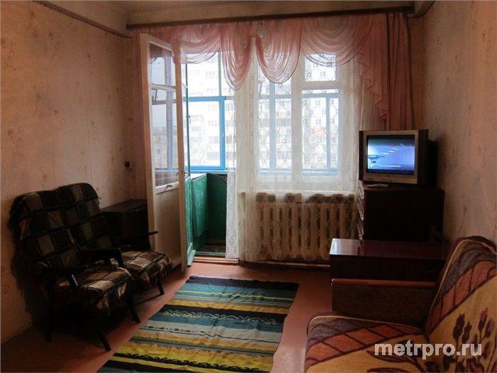 1-комнатная квартира, брежневка, 5/5, Острякова 90, напротив Океана. Общая площадь 30,8 кв.м., комната 17,4 кв.м.,... - 2