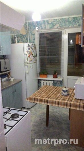 Отличная двухкомнатная квартира на Острякова 142.Пятый этаж 12-тиэтажного дома. Общей площадью 50 м.кв. ( 30 жилая,...
