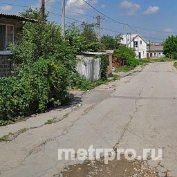 Сдам времянку в районе Старого города. Есть все коммуникации.Душа нет. Жилая. цена 7000+к.у.