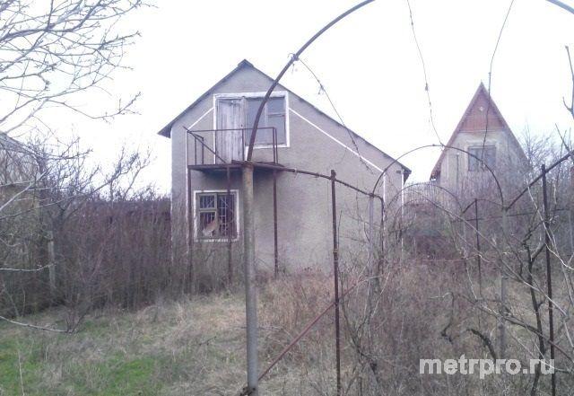 Продам свою дачу, Белое-4, участок 8 соток, коммуникации, вода проведена ( по часам) свет- по улице ( к дому не...