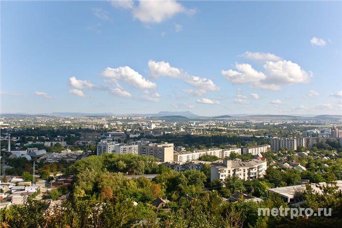 Продам ухоженную квартиру по ул.Маршала Жукова. Квартира в жилом состоянии,80м2,санузел раздельный,2 балкона.Есть все...