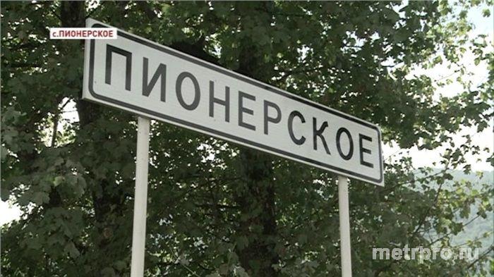 Продам дом в с.Пионерское(Симферопольский район) 10 км до центра,ходит общественный транспорт постоянно. Дом 2 этажа...