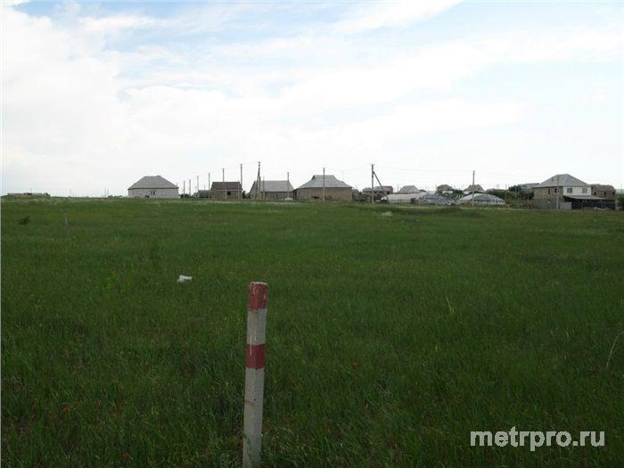 Продам ухоженный участок в Гвардейском. 11 сот. земли. Участок ровный. Есть свет, вода-колодец. Цена 12000у. е.