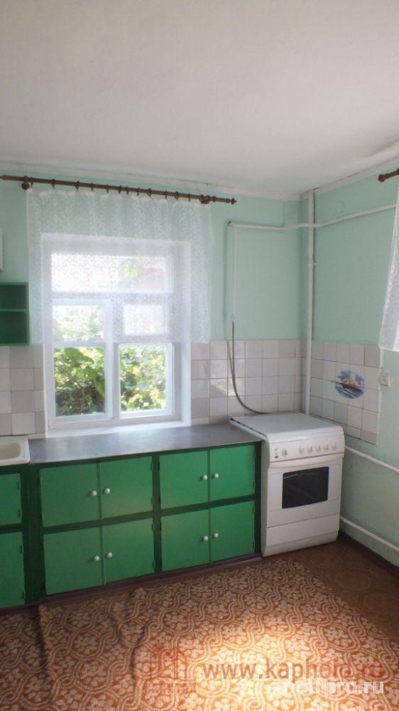 Продаются 2 дома в престижном районе Симферополя «Красная Горка».     Земельный участок 4.5 сотки, во дворе находится... - 2