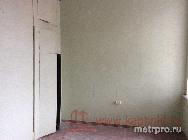 Продаётся 2-комнатная квартира по ул. Богдана Хмельницкого. 2 этаж 2-этажного дома. Площадь — 27 кв. м.     Сталинка,...