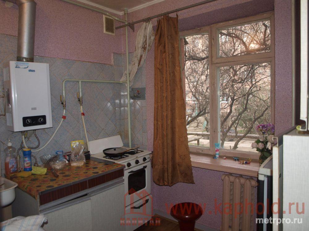 Продается 1-комнатная квартира, 1 этаж 5-этажного дома, высокий цоколь, балкон 3 кв. м. Ул. Трубаченко, в спальном... - 2