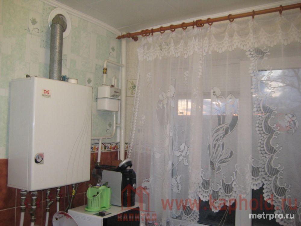 Продаётся 2-комнатная квартира в пгт. Гвардейское. 16 км. от Симферополя. 4 этаж 5 этажного дома , общая площадь 42 м...