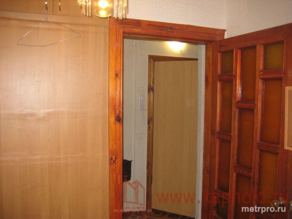 Продаётся 2-комнатная квартира в пгт. Гвардейское. 16 км. от Симферополя. 4 этаж 5 этажного дома , общая площадь 42 м... - 3
