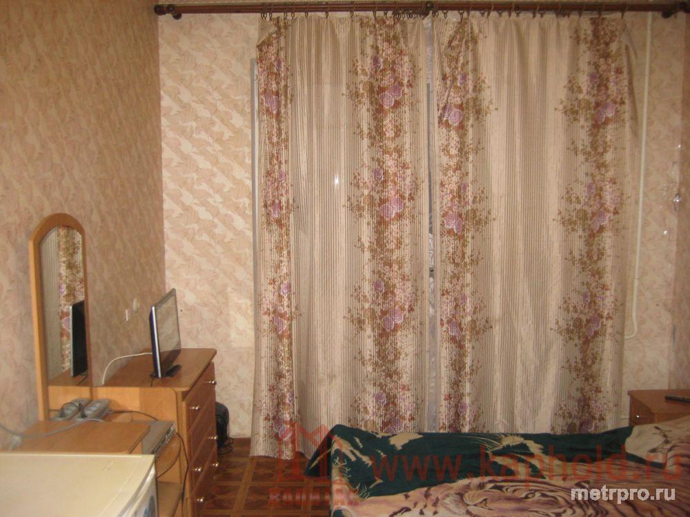 Продаётся 3-комнатная квартира в панельном доме, расположена на ул. Маршала Жукова. 3-й этаж 9-этажного дома, площадь... - 3