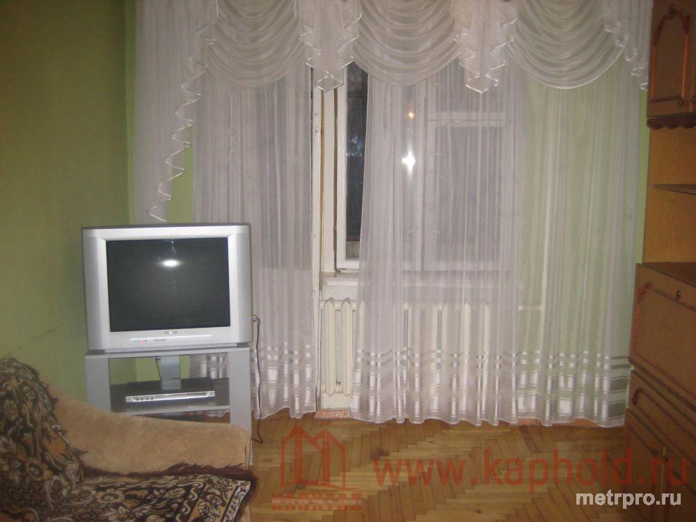 Продаётся 2-комнатная квартира по ул. Ростовская, район площади Московской. 4 этаж 5-этажного блочного дома. Общая...