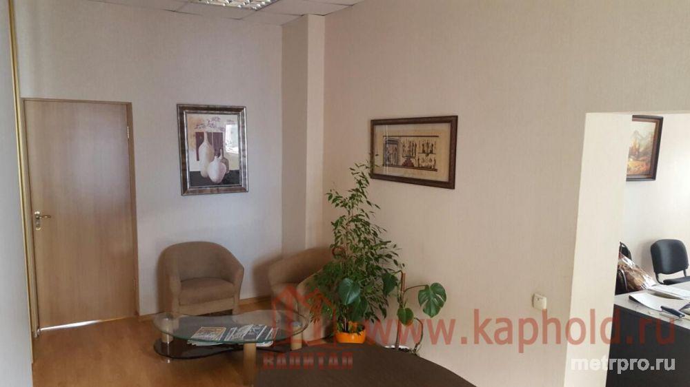 Сдаётся офисное помещение в центре Симферополя площадью 54 кв.м. 2/2 этаж. Отдельный вход. Нежилой фонд. 3 кабинета... - 2