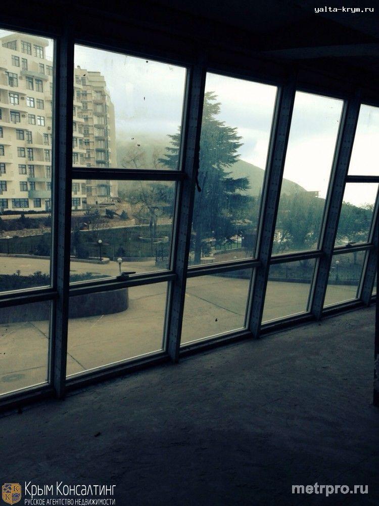 Продается квартира в Гурзуфе, общ.пл. 127,4 кв.м (жилая - 77,7 кв.м) 2 этаж многоквартирного дома в элитном жилом... - 4
