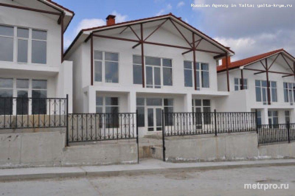 Гурзуф продажа коттеджей в коттеджном поселке в 500 м. от моря и коттеджи сориентированы в южном направлении. На...