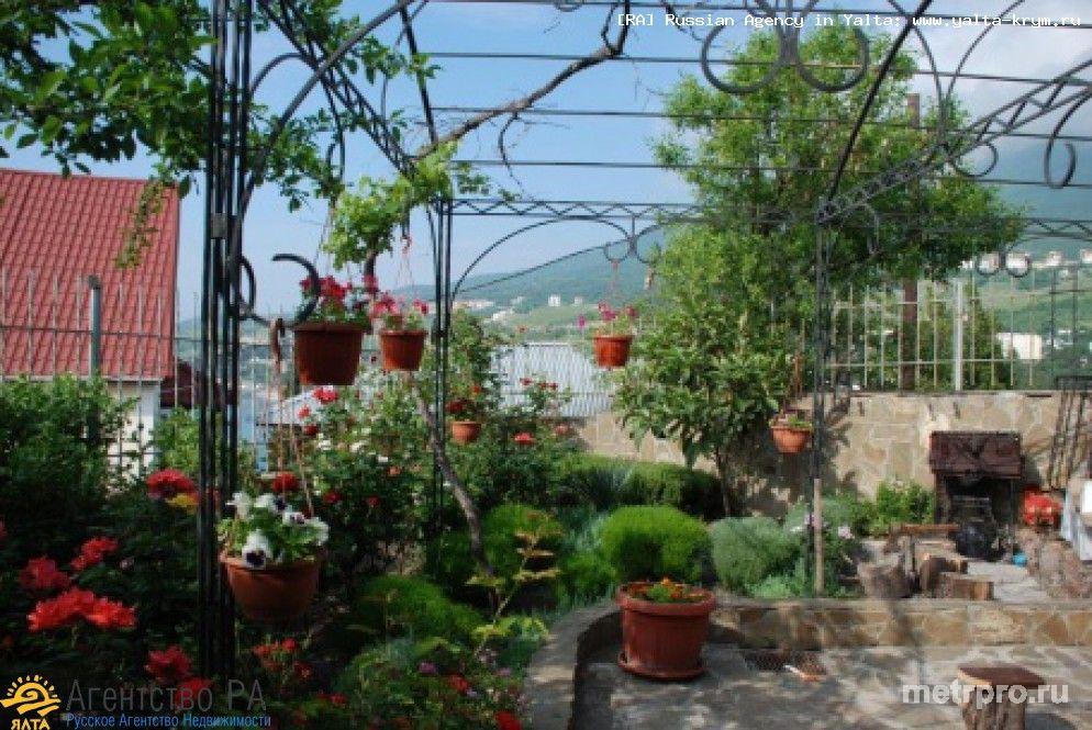 Продается дом в Гурзуфе с видом на море, дом располагается в тихом, красивом и уютном месте на трех сотках земли (гос... - 14