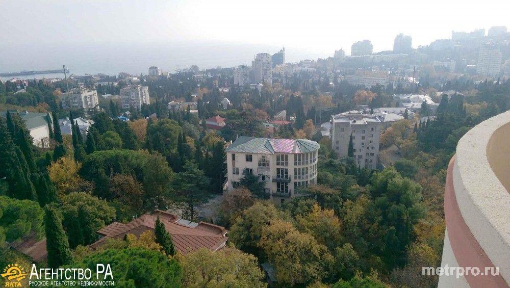Продажа квартиры в Ялте. Здесь Вы найдете удобную планировку, установленные кондиционеры и шикарный вид на море, горы...