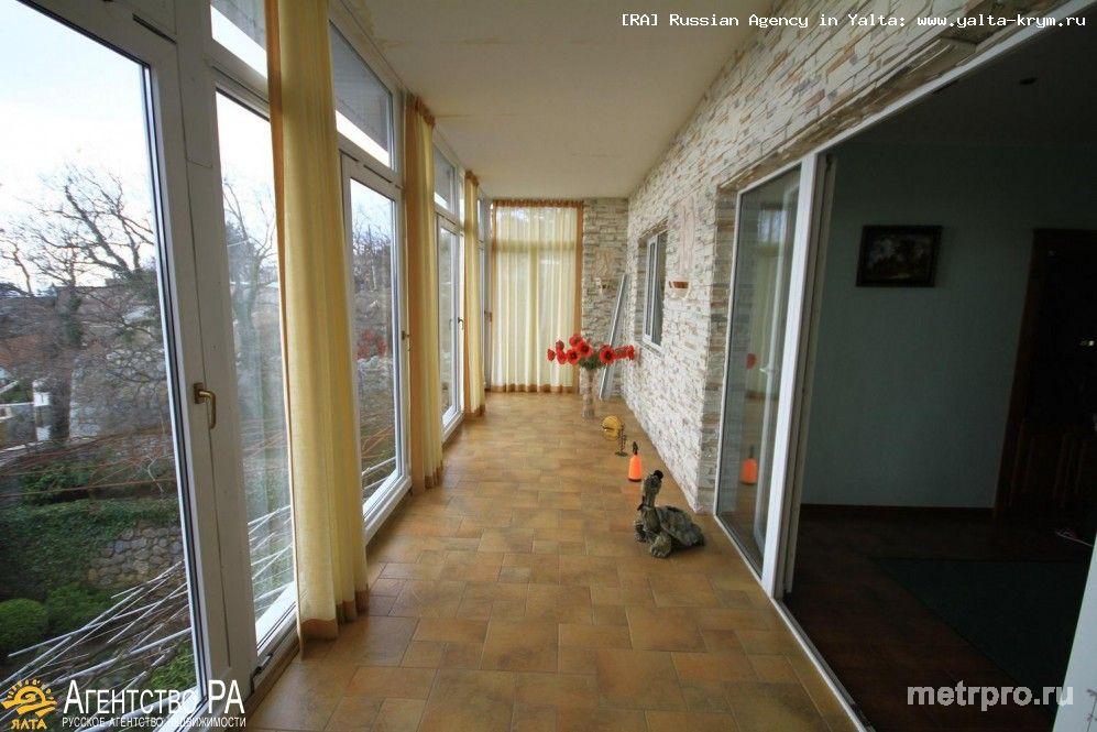 Продается прекрасный дом в Кореизе (Южный берег Крыма). Площадь Дома 200 кв.м. Все супер, все качественно! В доме 2... - 6